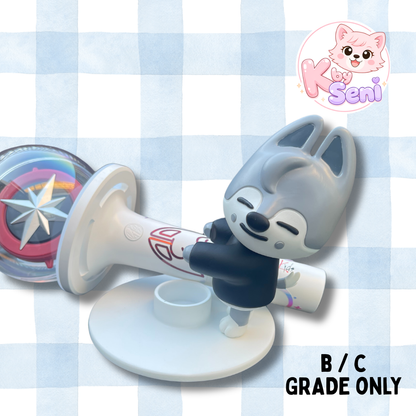 Wolfchan Skzoo Lightstick Stand (B/C-Grade ONLY)