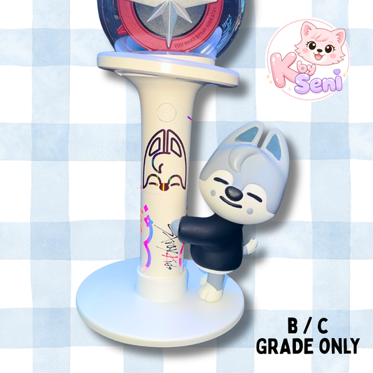 Wolfchan Skzoo Lightstick Stand (B/C-Grade ONLY)