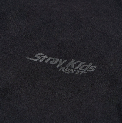 [PRE-ORDER] Stray Kids - HOOD LONG SLEEVE T-SHIRT / BLACK - World Tour <RUN IT JAPAN 2.0> Online Official MD