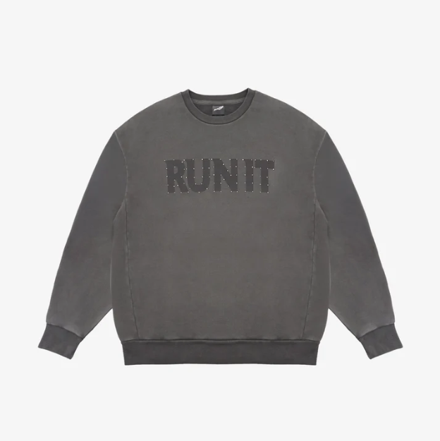 [PRE-ORDER] Stray Kids - SWEATSHIRT - World Tour <RUN IT JAPAN 2.0> Online Official MD