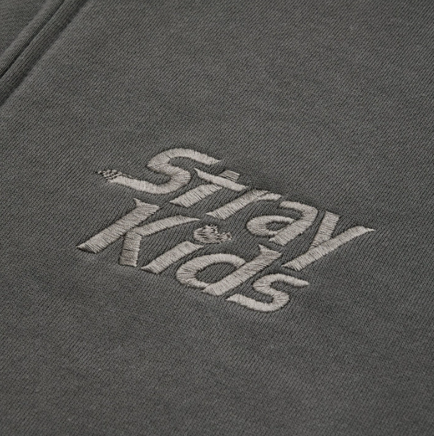 [PRE-ORDER] Stray Kids - HOODIE - World Tour <RUN IT JAPAN 2.0> Online Official MD