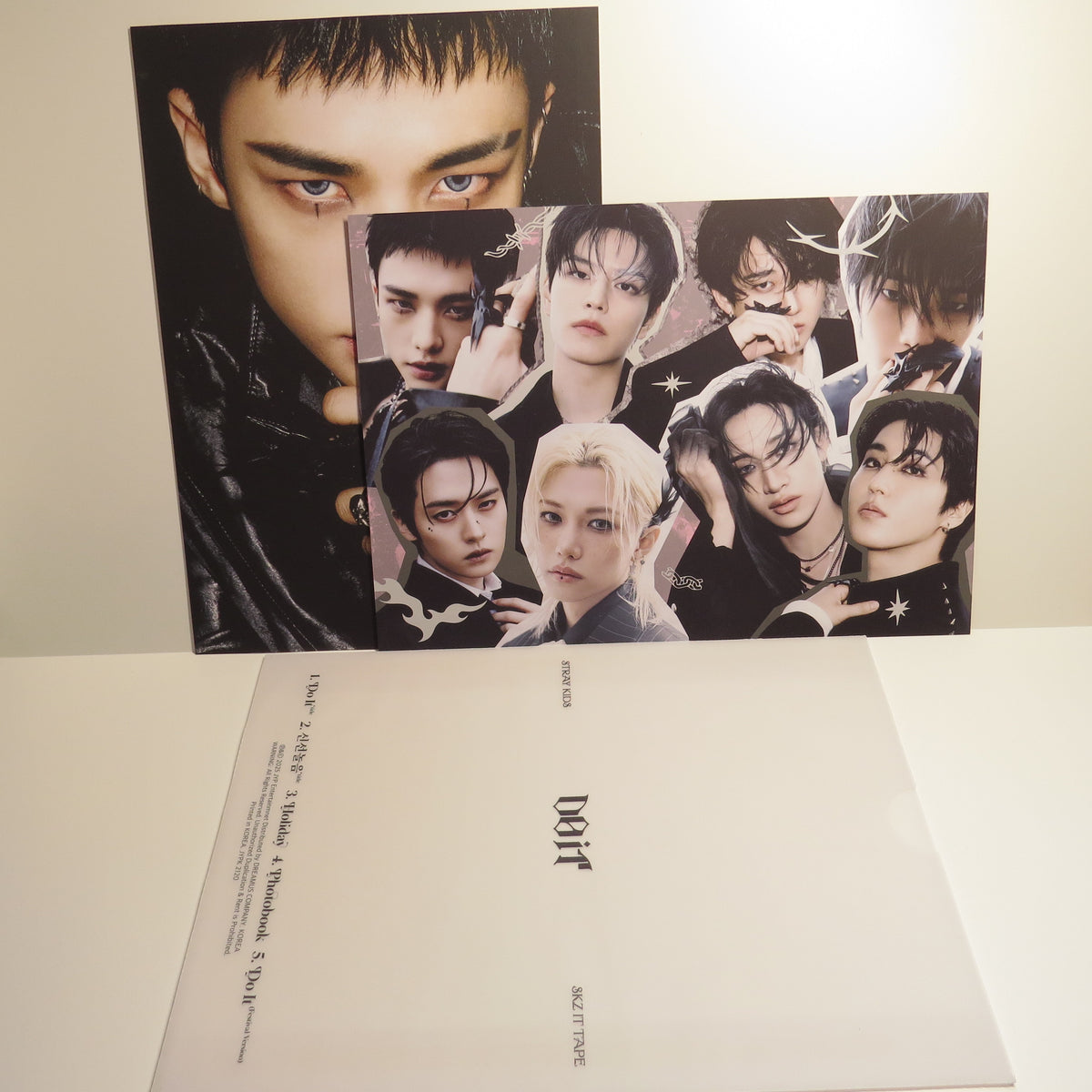 (Restock) Stray Kids DO IT Album Inclusion Poster Set (Hyunjin & group face)
