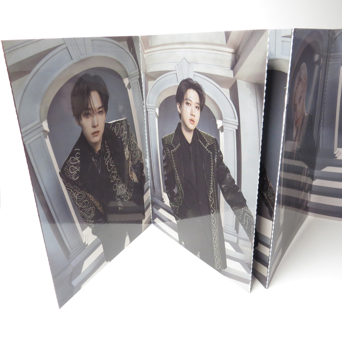 (Restock) Stray Kids - ACCORDION POST CARD “FORCE” JAPAN SEASON’S GREETINGS 2026