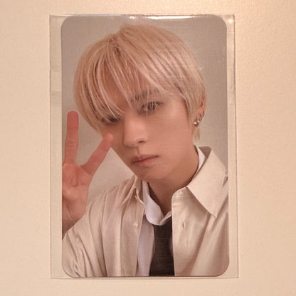 (Restock) Kuji SKZOO Pon Lottery Prize - Photocards - Lee Know (A/B)