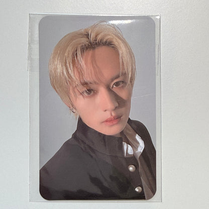 (Restock) Kuji SKZOO Pon Lottery Prize - Photocards - Lee Know (A/B)