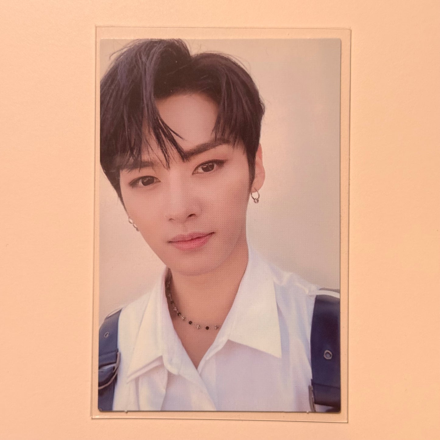 (Restock) Stray Kids - Lee Know LEVANTER Album Photocard